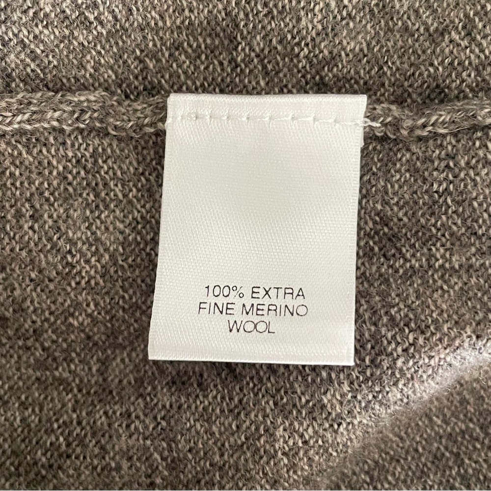 100% Extra Fine Merino Wool Knit Sweater V-Neck Gray Brown Turnbury, L - Picture 15 of 16
